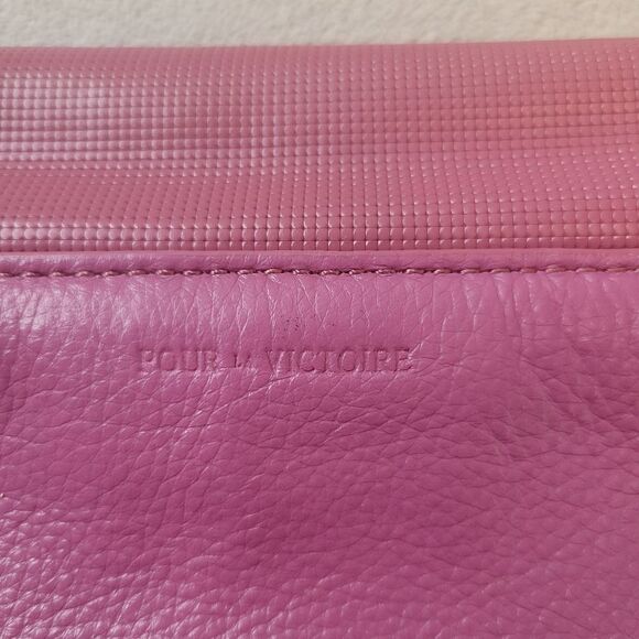 Pour La Victoire Leather Chain Shoulder Bag - Picture 4 of 12